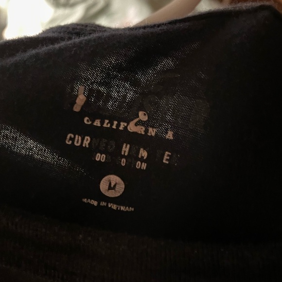 Hollister pink black and white T shirt - Picture 3 of 3